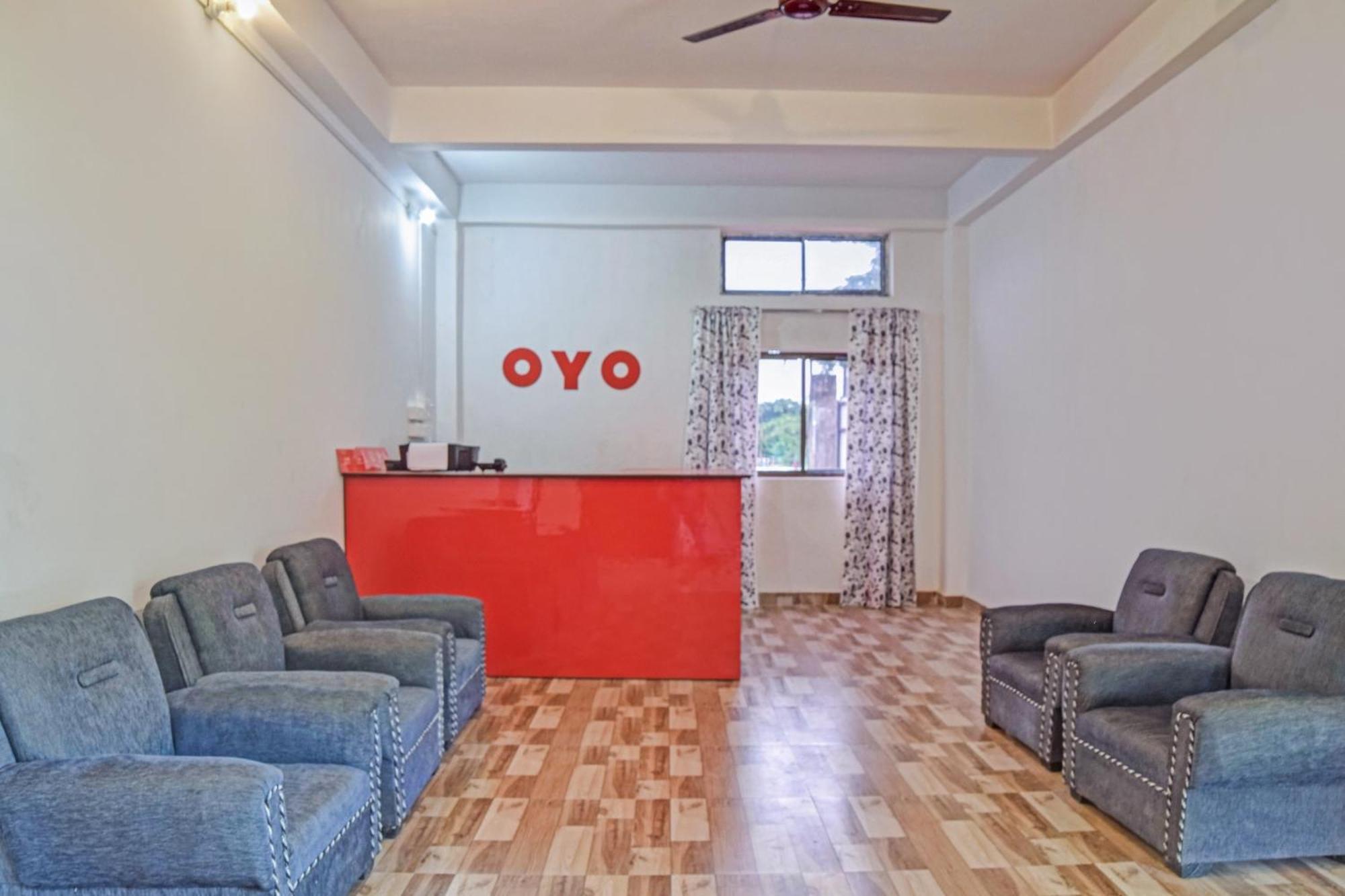 Spot On Jp Guest House Kaharpara Exterior foto